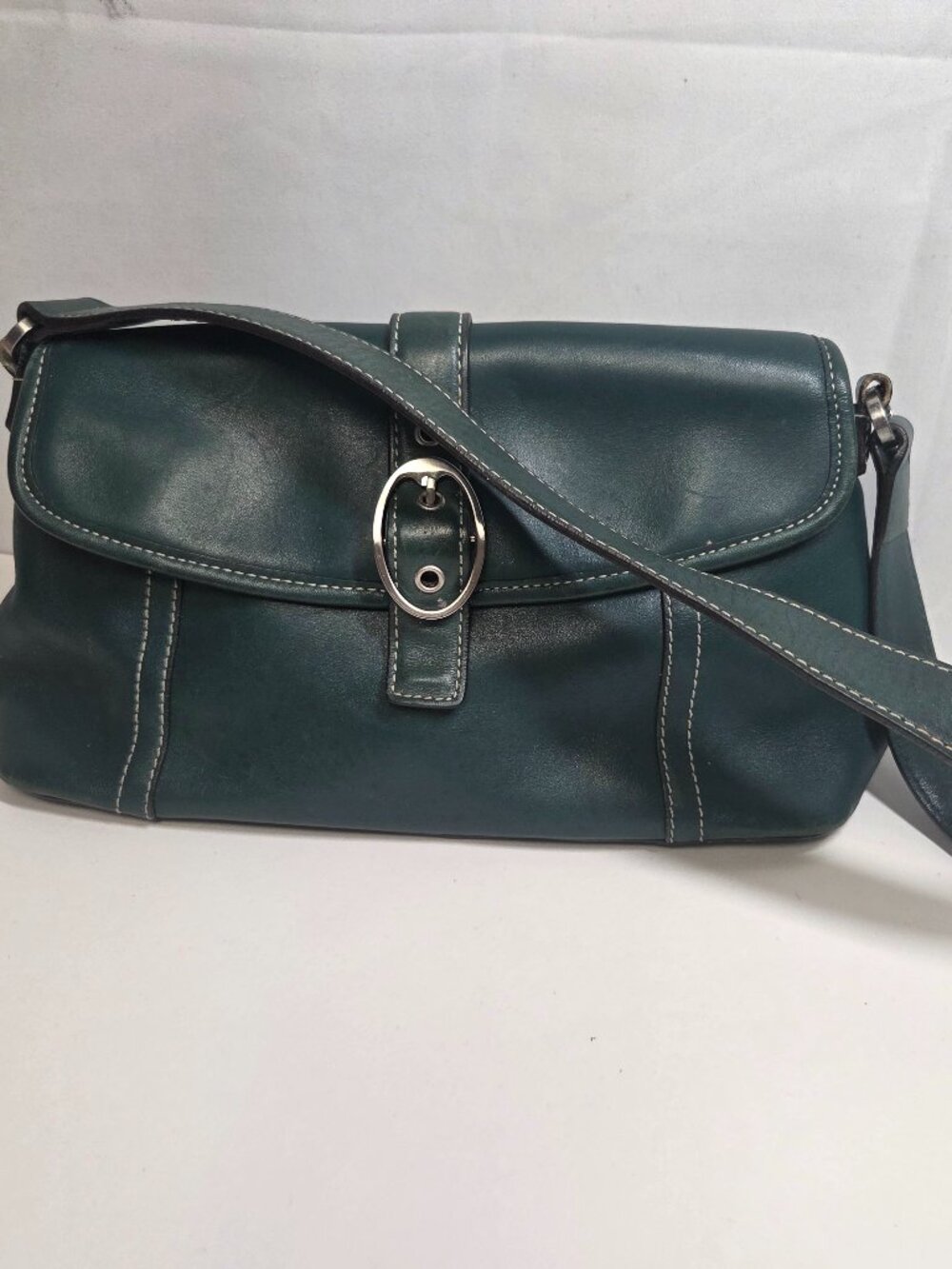 Vintage Fossil ZB9254 Green Leather Baguette Shoulder Bag Rare Color Y2K Boho